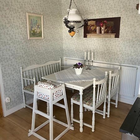 Stenbrottets Lillstuga Falköping المظهر الخارجي الصورة