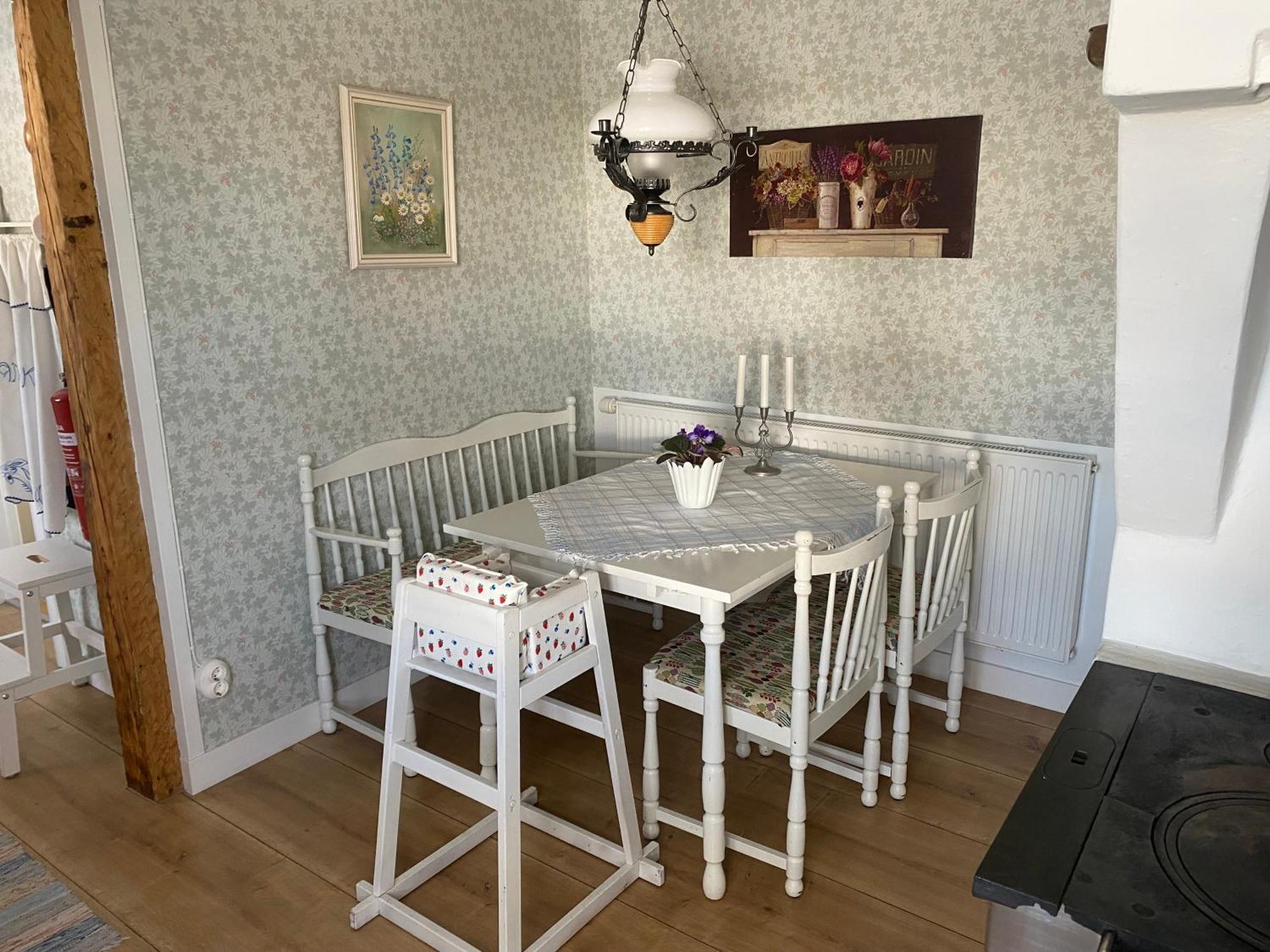 Stenbrottets Lillstuga Falköping المظهر الخارجي الصورة